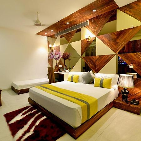Hotel The Yellow Nayagaon Extérieur photo