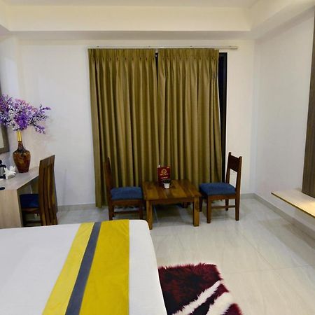 Hotel The Yellow Nayagaon Extérieur photo