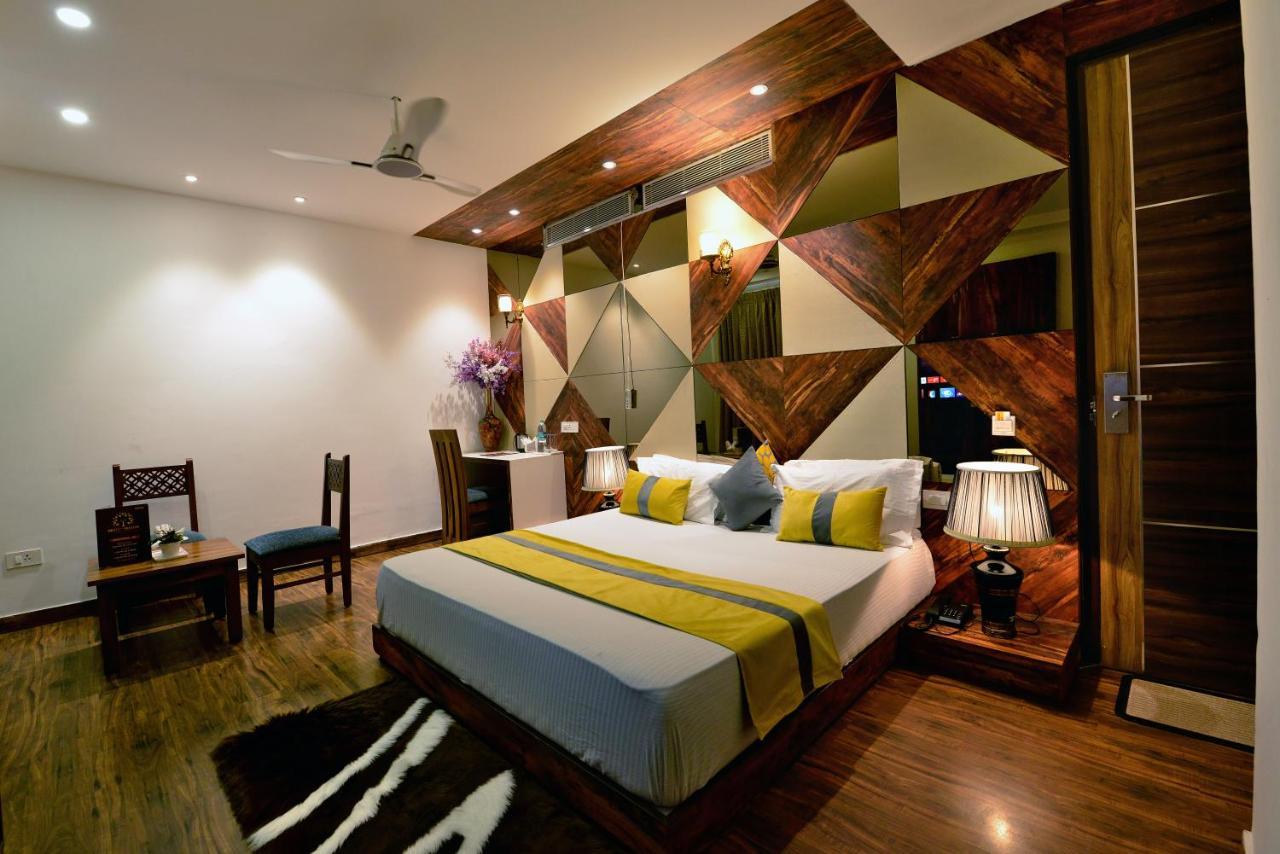 Hotel The Yellow Nayagaon Extérieur photo
