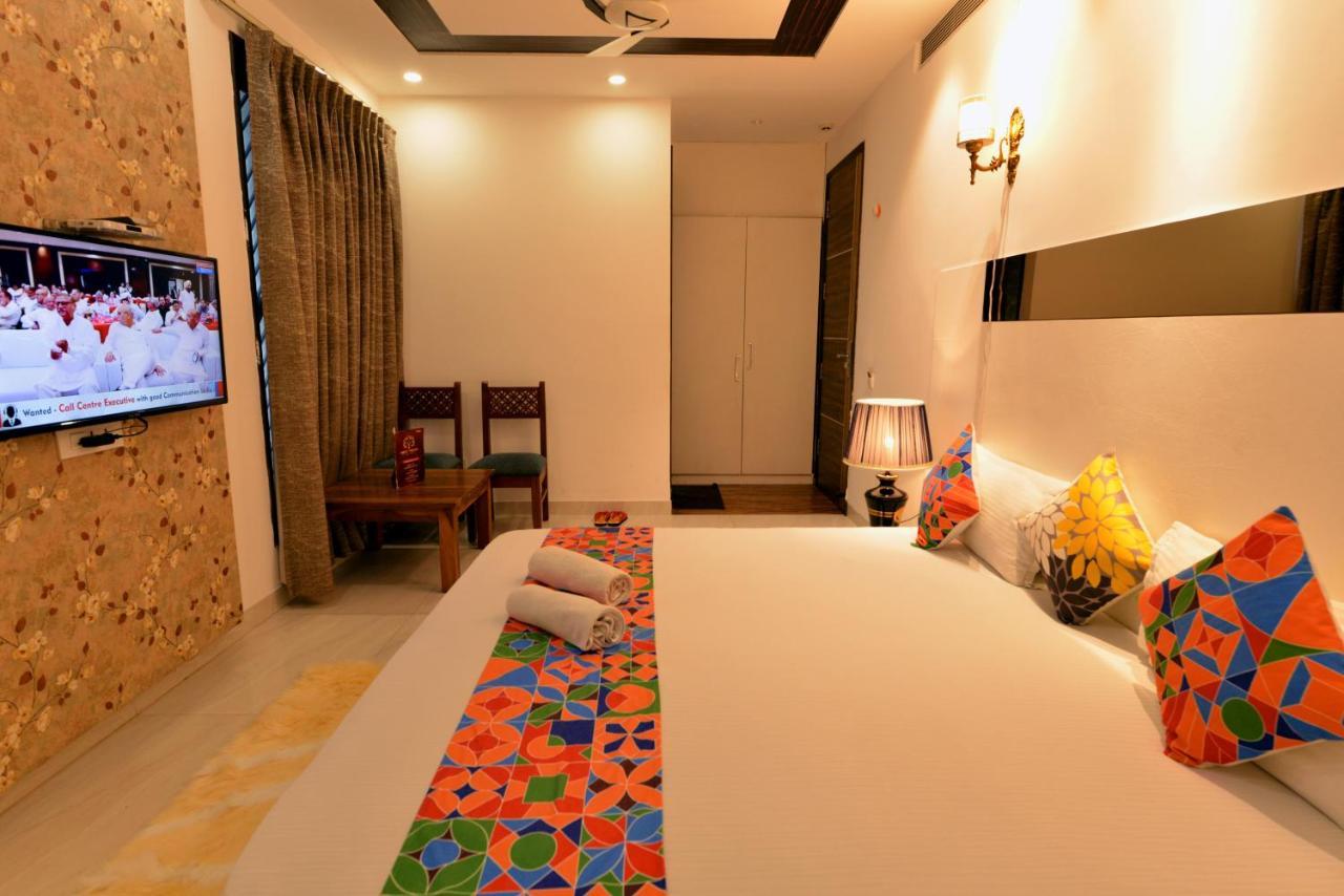 Hotel The Yellow Nayagaon Extérieur photo