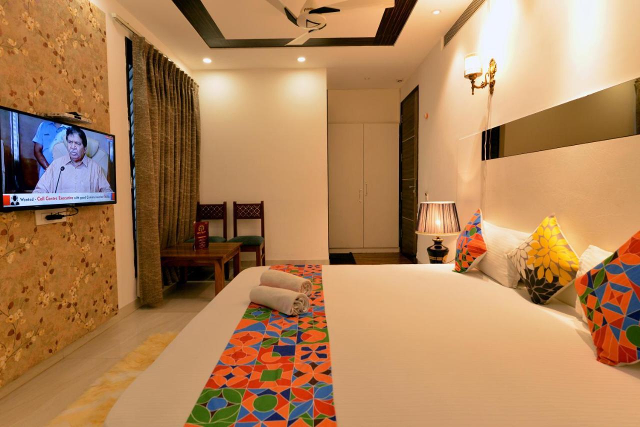 Hotel The Yellow Nayagaon Extérieur photo
