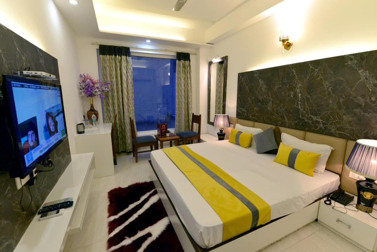 Hotel The Yellow Nayagaon Extérieur photo