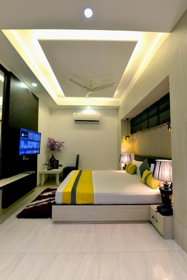 Hotel The Yellow Nayagaon Extérieur photo