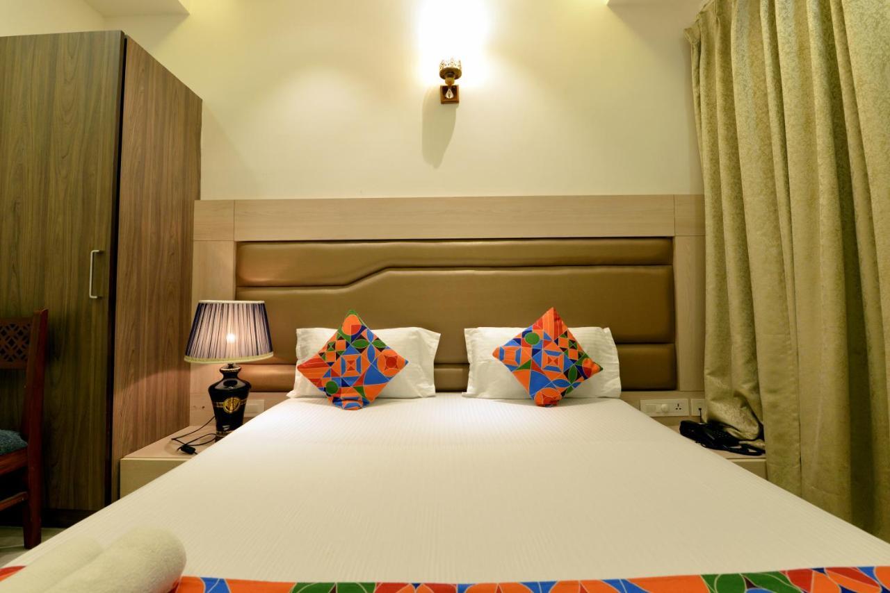 Hotel The Yellow Nayagaon Extérieur photo