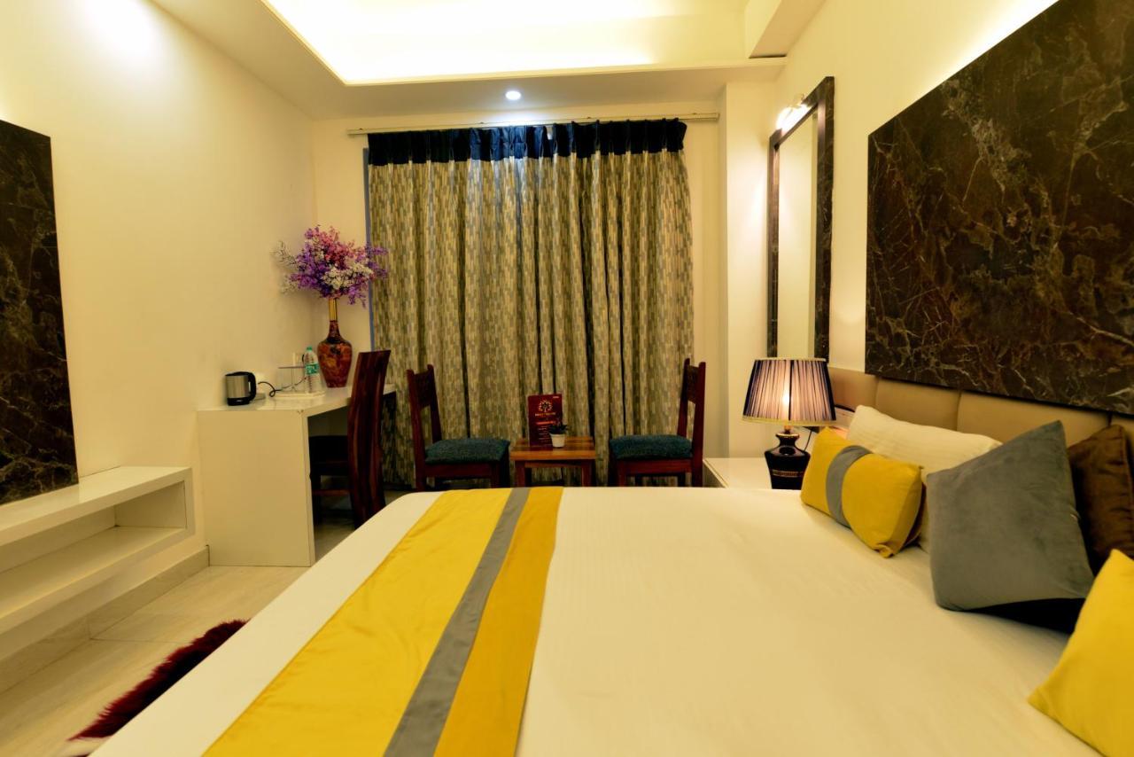 Hotel The Yellow Nayagaon Extérieur photo