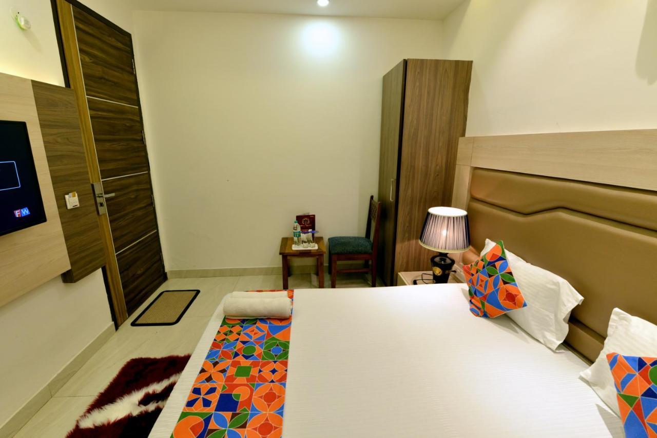 Hotel The Yellow Nayagaon Extérieur photo