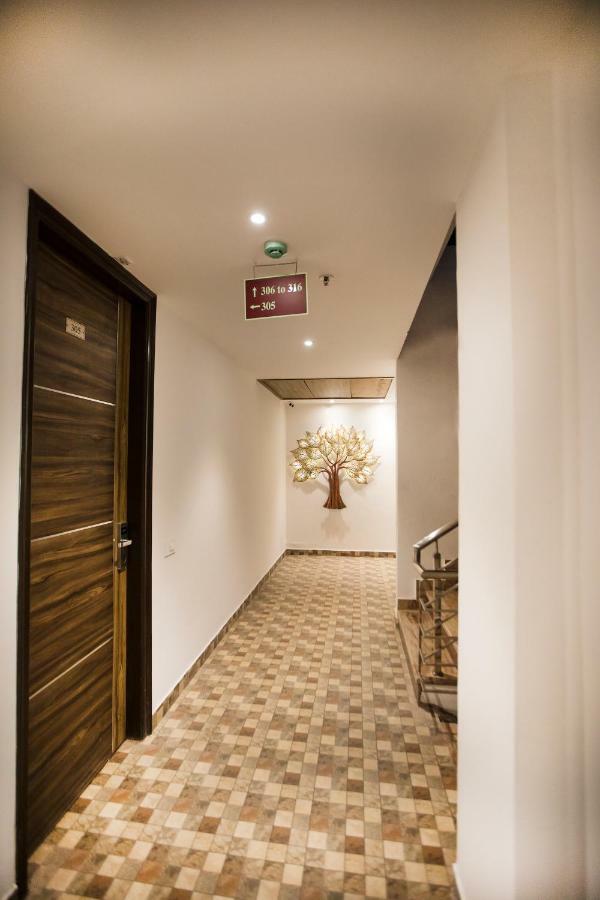 Hotel The Yellow Nayagaon Extérieur photo